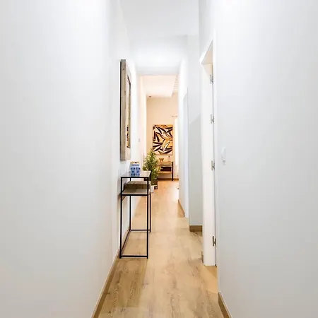 Tailor's By Time Apartment *